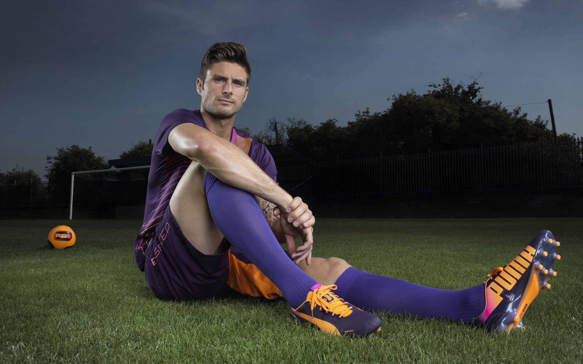 保利斯塔关键时刻发挥出色，保利斯特朗